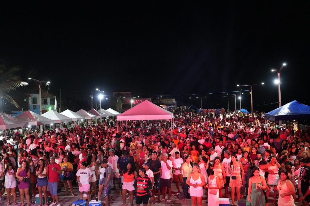 Viva Raposa lota na virada do ano e confirma força do Réveillon da cidade