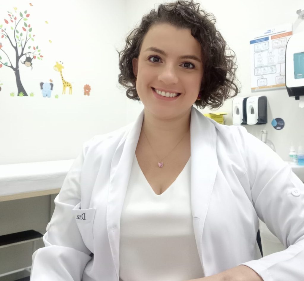Você conhece o médico hebiatra?  Saiba por que ele é essencial para os adolescentes
