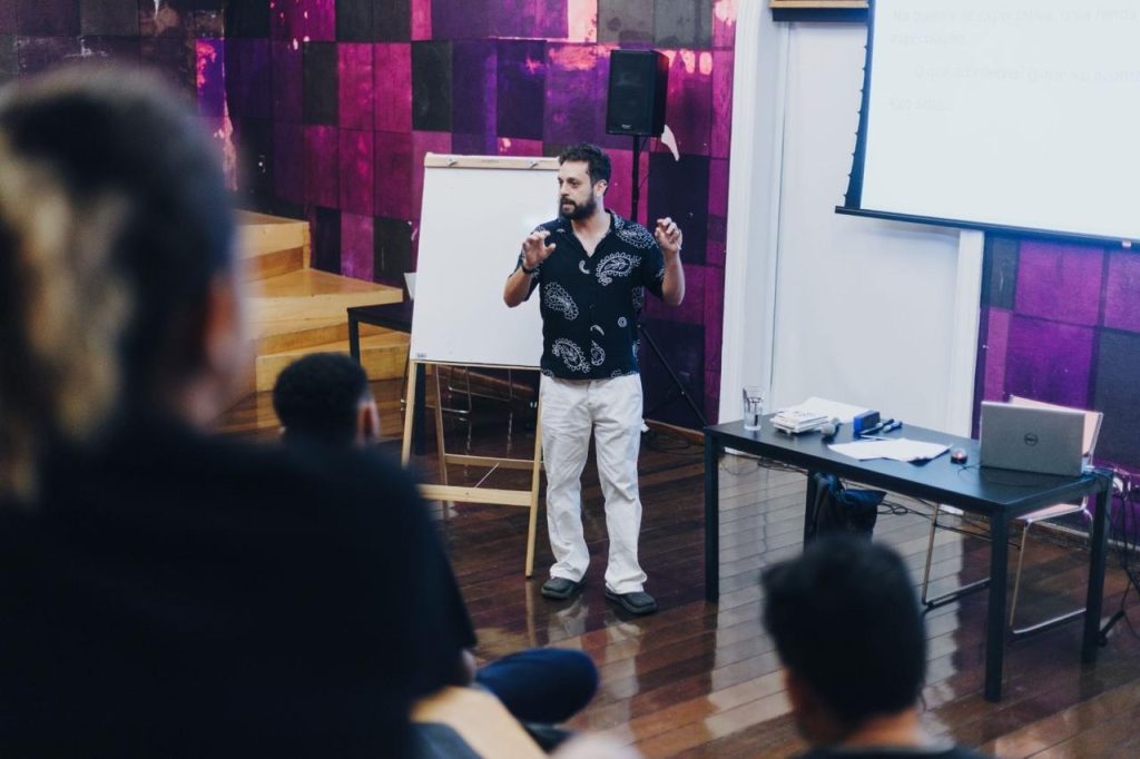 Do miolo do boi à criação audiovisual: projeto leva oficina gratuita e estreia de documentário à comunidade