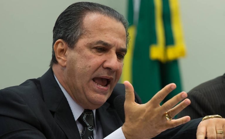 Pastor Silas Malafaia vira réu no STF após críticas ao Exército