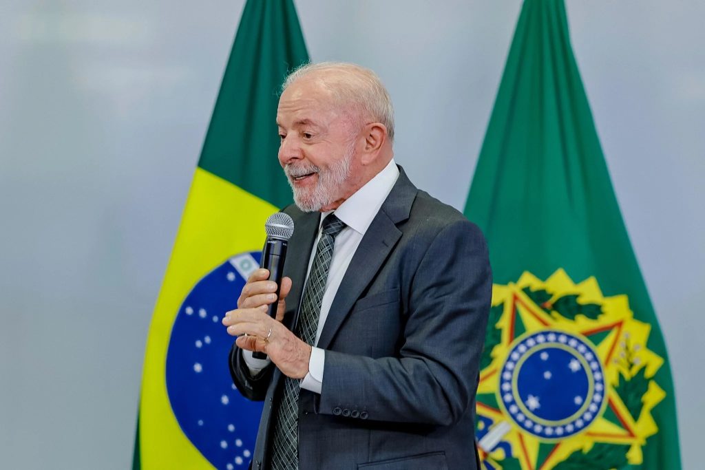 Lula: “Rico não precisa do governo”; presidente defende atenção aos mais pobres