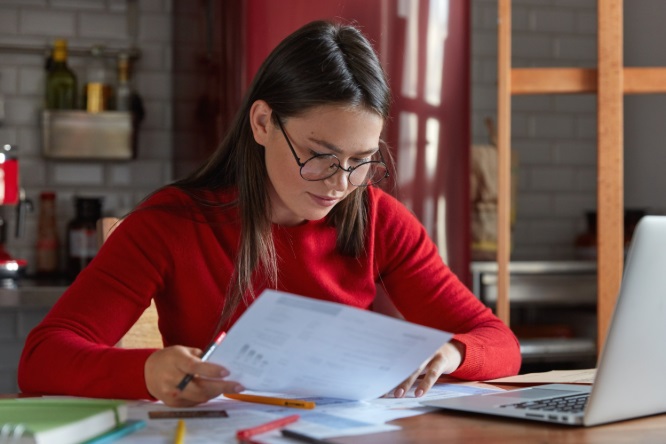 Estudar menos horas e aprender mais? 7 hábitos que podem fazer diferença na preparação para o Enem