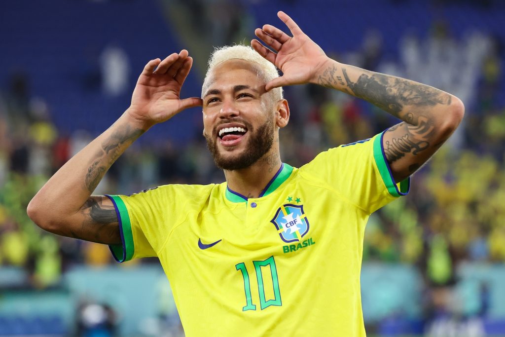 Luxo no mar: Neymar compra iate de R$ 120 milhões com estrutura de alto padrão