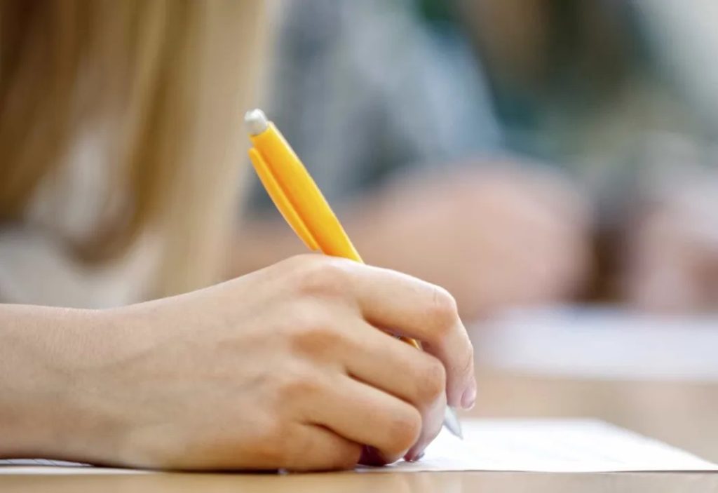 Educação política será ensinada nas escolas de todo o país