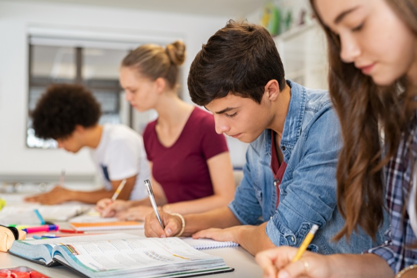 Recomposição das aprendizagens alinhada com a realidade do estudante