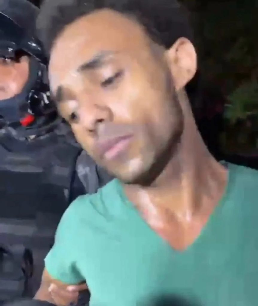 Mulher trans presa após ataque com facão viraliza nas redes sociais em Bacabal