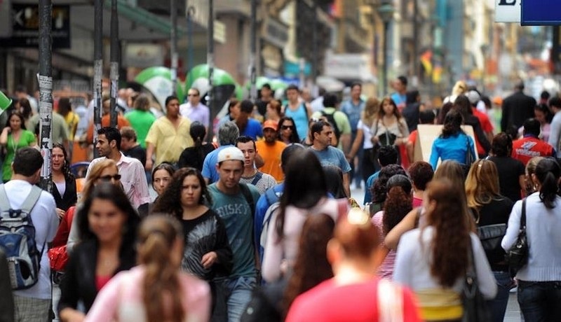 Pesquisa aponta que 81% dos brasileiros valorizam candidatos que acreditam em Deus
