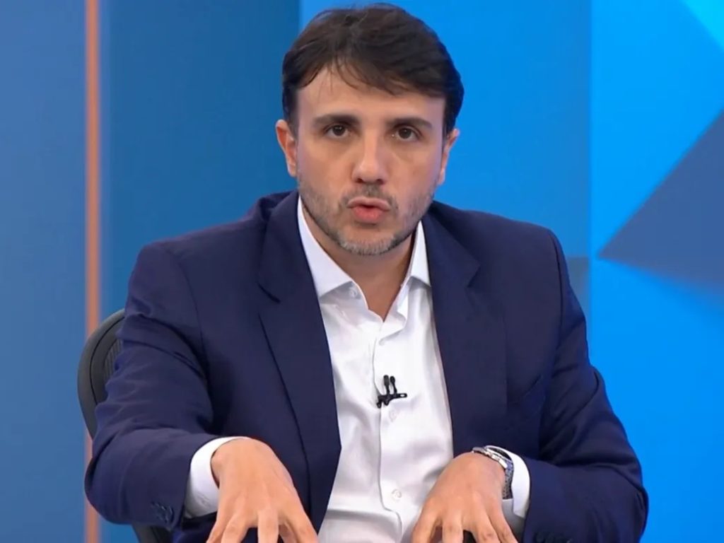 Renan Santos é punido pelo TSE por não informar perfil em rede social