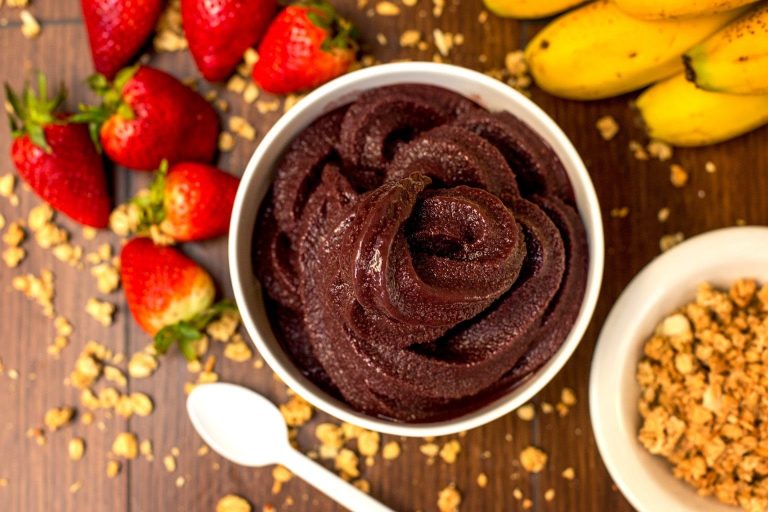 5 formas de incluir o açaí em uma alimentação equilibrada