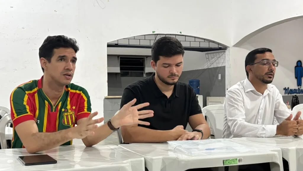 Sócios do Sampaio Corrêa afastam Sérgio Frota