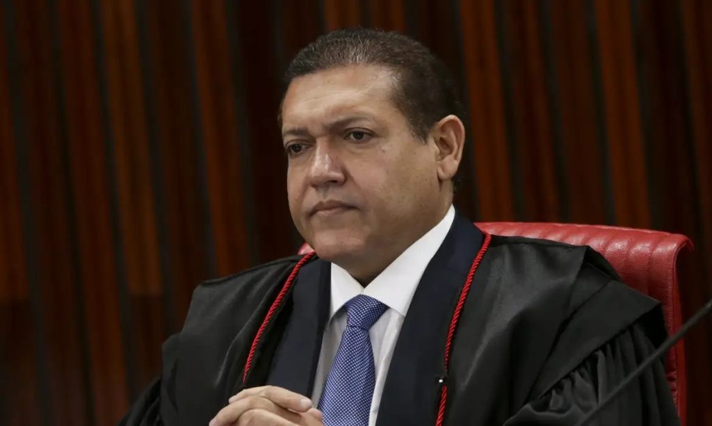 Kassio suspende canal “Exército do Lula” e reverte decisão de corregedor